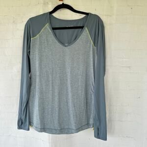 Preowned Brooks Running Long Sleeve Shirt Adjustable Side Thumb Holes Size Large